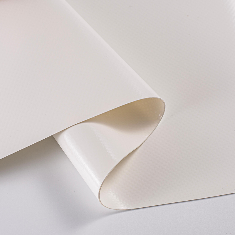 Tissu à membrane architecturale en PVC recouvert d'acrylique