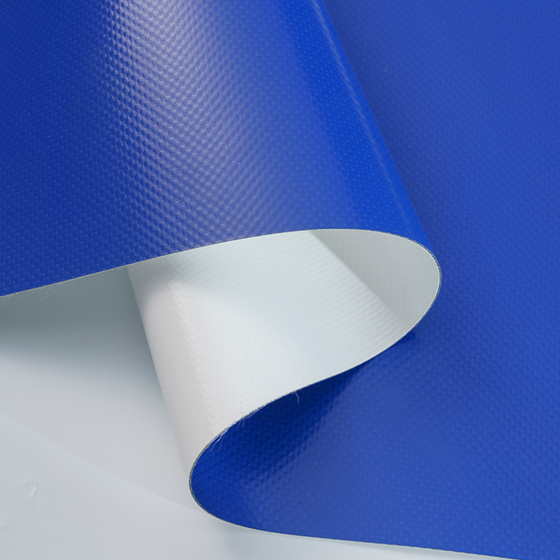 Tissu à membrane architecturale en PVC revêtu de PVDF